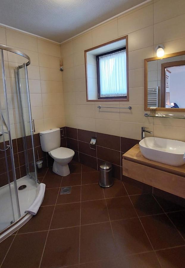 פליטויקה סלו Plitvice Lower Lakes Rooms מראה חיצוני תמונה