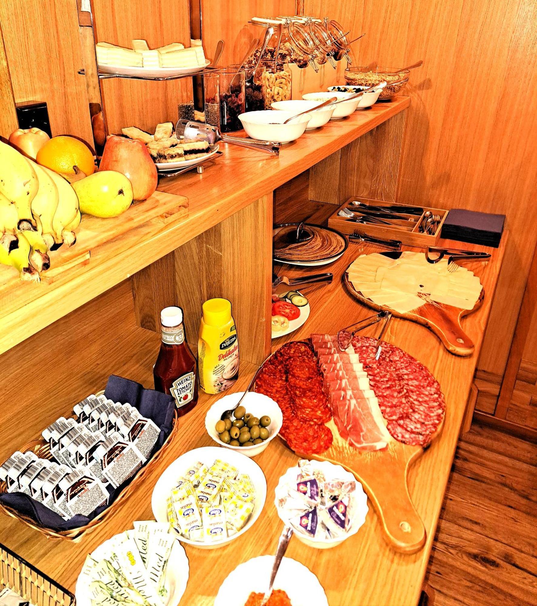 פליטויקה סלו Plitvice Lower Lakes Rooms מראה חיצוני תמונה