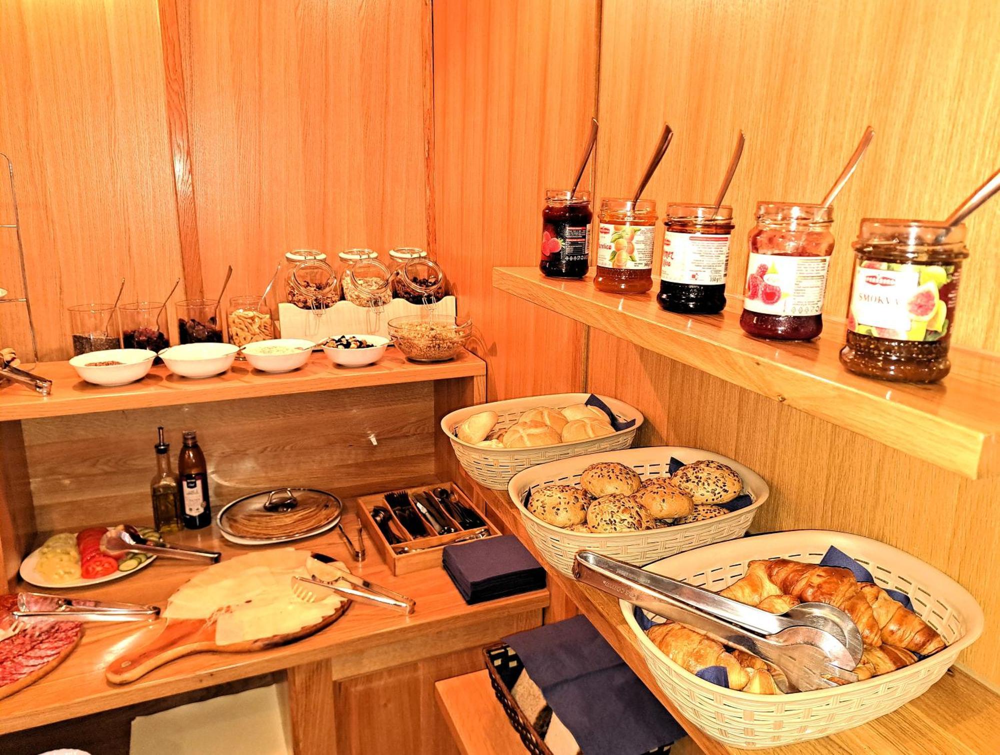 פליטויקה סלו Plitvice Lower Lakes Rooms מראה חיצוני תמונה